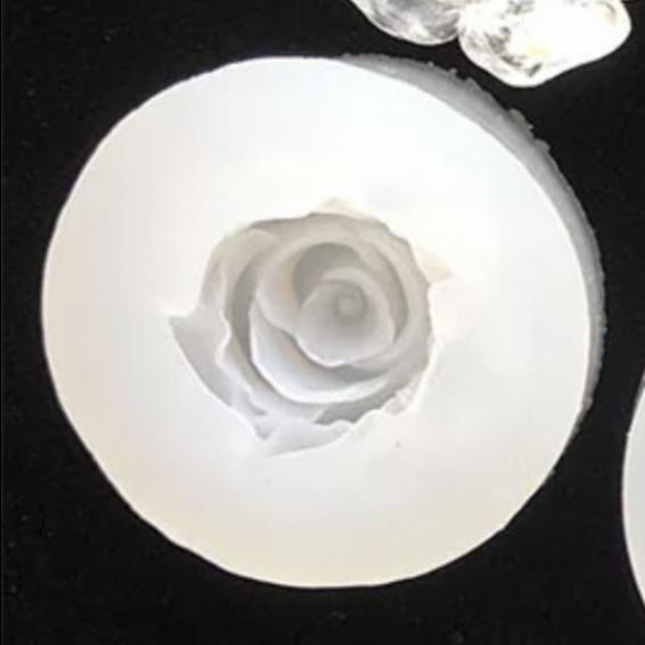 薔薇 バラ シリコンモールド ハンドメイド 作品 かわいい 花 6枚目の画像