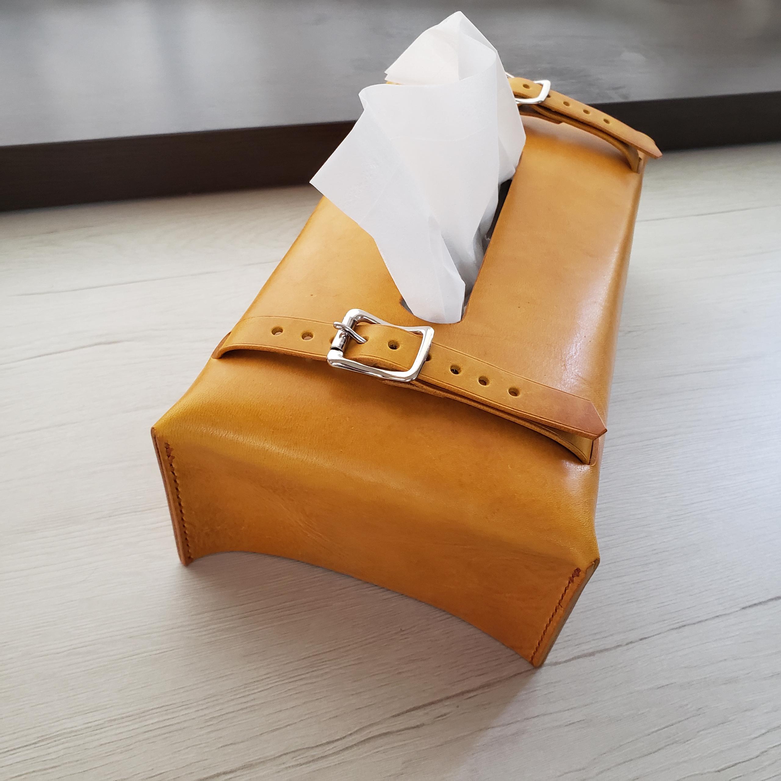 【受注製作】色選択《手縫い》イタリアンレザーのティッシュケース　ミッスーリ・ベリー