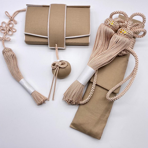 受注生産】はこせこ かいけん【婚礼/筥迫 懐剣2点セット】カフェオレ色  