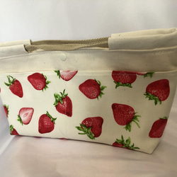 sale!可愛い苺の通常サイズバッグインバッグ。 2枚目の画像