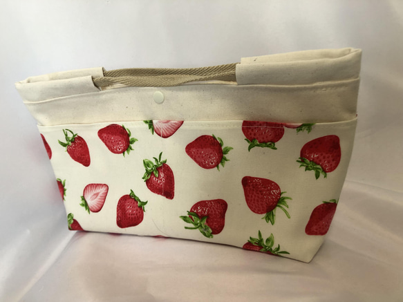 sale!可愛い苺の通常サイズバッグインバッグ。 2枚目の画像