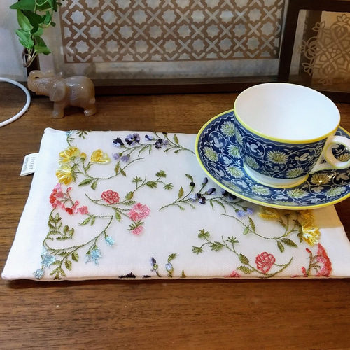 レース敷物ランチョンマット花豪華オーバルフランスお洒落可愛い上品花瓶敷きマット白 レース敷物ランチョンマット花豪華オーバルフランスお洒落可愛い