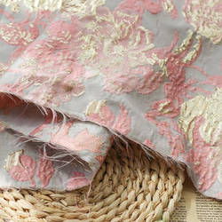 油絵風ピンク花柄 金糸レリーフ ジャカード織りの生地 [2582] 7枚目の画像