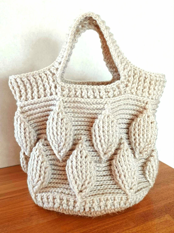 受注制作*麻ひもと毛糸*リーフ模様のニットバッグ* トートバッグ olive 