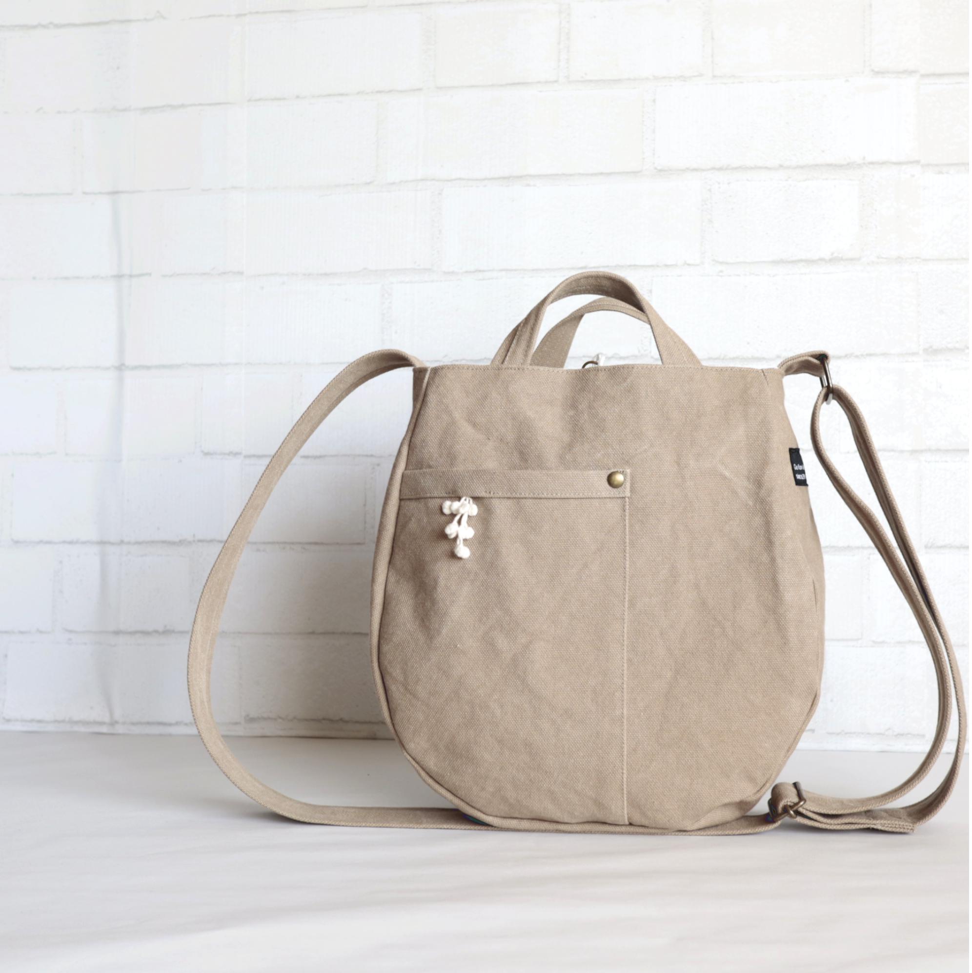 《Mサイズ》【選べるポケット飾り♪】まんまるポシェット＊ヴィンテージ8号帆布×ラテ