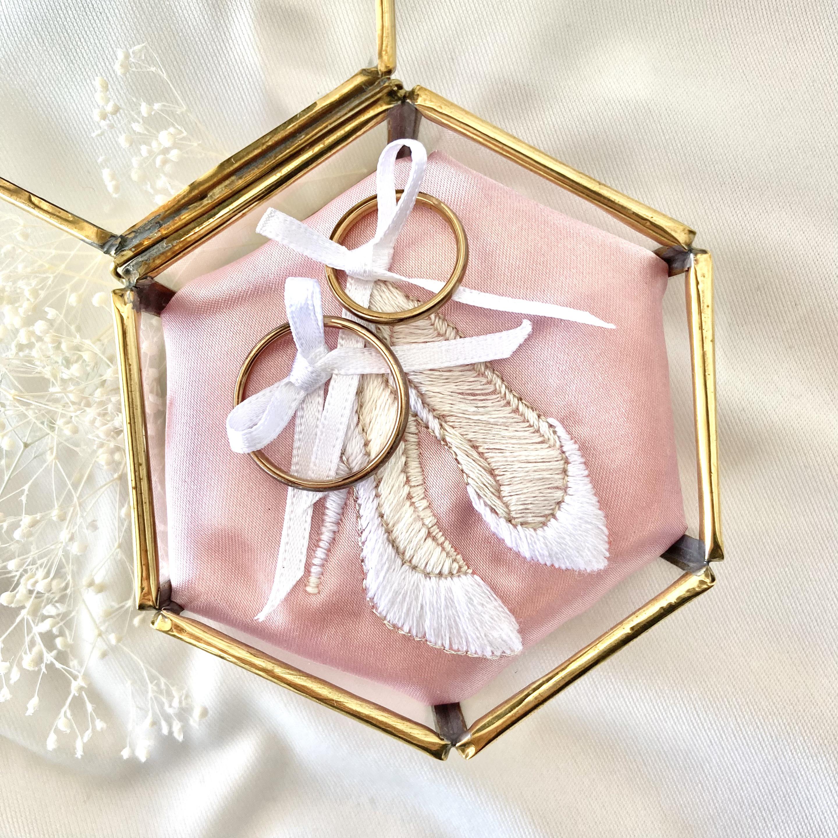 刺繍リングピロー No.027 ブライダルシューズ - ベビーピンク -