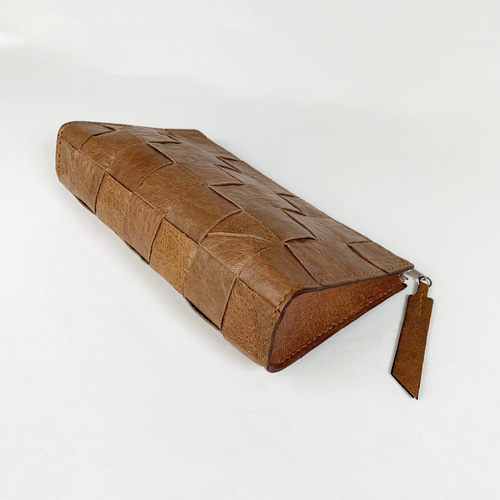 レザー 編み込みデザイン 小物入れ 格子編みの本革ポーチ(黒) ポーチ Z-chan(じいちゃん) 通販