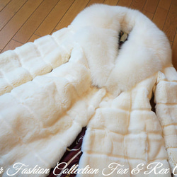 冬コーデ、明るく見せる☆ミルキーホワイトフォックスファー×レッキス毛皮コート 乳白色レディースコート リアルファーコート 2枚目の画像