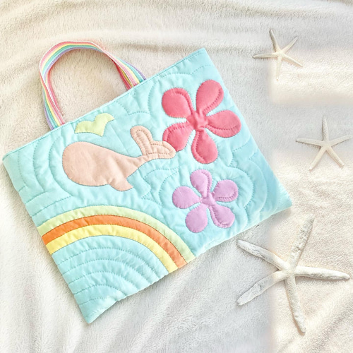 ハワイアンキルトバック♡大きめクジラ♡ホヌのプルメリアsummerカラフルバック