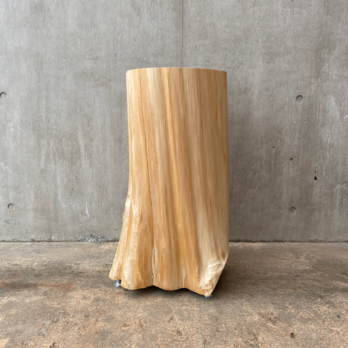 都内で 木の丸太から作った椅子風オブジェ/ハンドメイド/特注品/レア品 木工、竹工芸