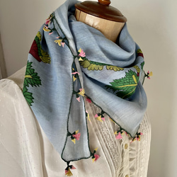 &lt;Outlet&gt; 針蕾絲棉手漆圍巾圍巾藍色和郁金香 第3張的照片
