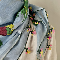 &lt;Outlet&gt; 針蕾絲棉手漆圍巾圍巾藍色和郁金香 第2張的照片