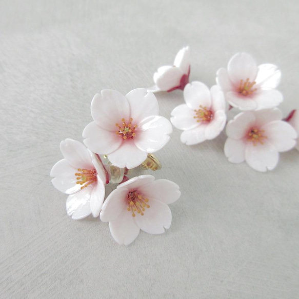 【特集掲載】桜のピアス・イヤリング【アレルギー対応】 3枚目の画像