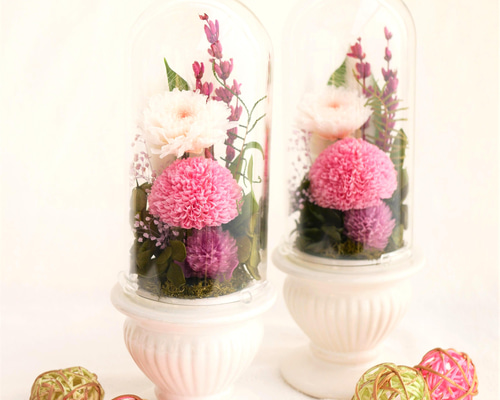 メ*ア様 プリザーブドフラワー ＊ ガラスドーム 対 輪菊 蓮入 ＊ 仏花 お供 仏花」ポンポン菊のプリザーブドフラワーのガラスドーム＜受注