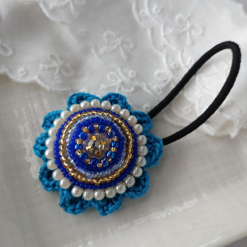 ロゼット風❁かぎ針編み×ビーズ刺繍のヘアゴム ヘアゴム Ritomi