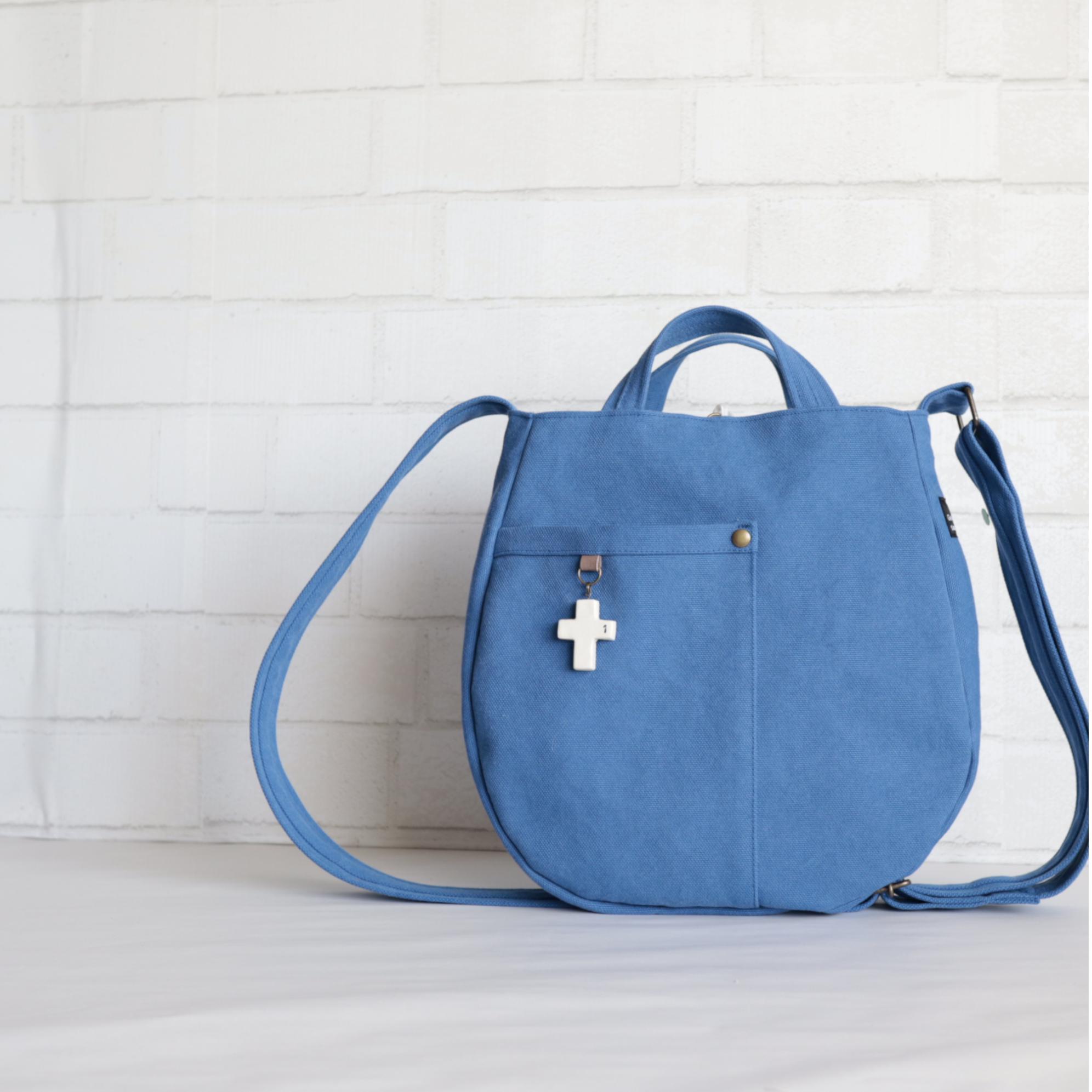 《Mサイズ》【選べるポケット飾り♪】まんまるポシェット＊ヴィンテージ8号帆布×ブルー