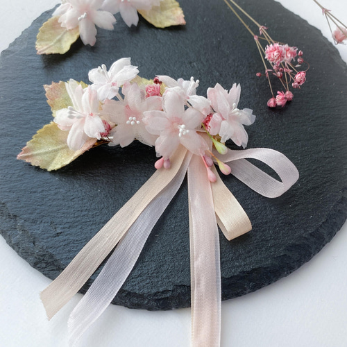 THE HANY Bijouxスパークルリボンバレッタ箱付き THE HANY Bijouxスパークルリボンバレッタ箱付き