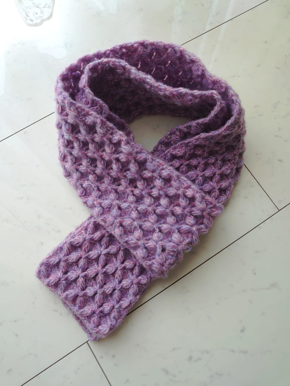 【再販】マフラー 手編み ふわふわ バタフライ 紫MIX 編み 編み物 3枚目の画像