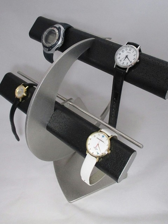 誕生日プレゼントに　ブラック革バンド専用三日月腕時計スタンド 　受注生産　No.170406 4枚目の画像