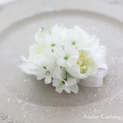 クリスマスローズ コサージュ ホワイト 2枚目の画像
