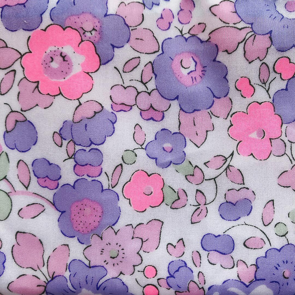 ネオンリバティ「ベッツィ」（ピンク＆パープル）パスケース＆リールストラップ 12㎝ファスナー ラミネート PVC 6枚目の画像