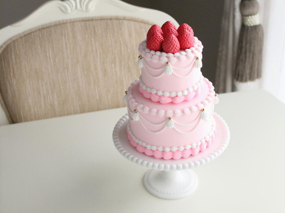苺のヴィンテージケーキ 3枚目の画像