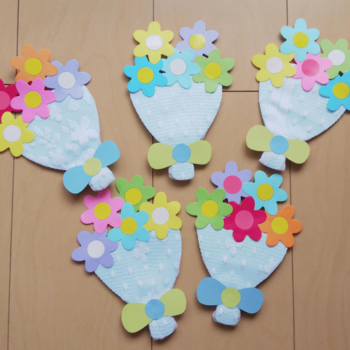 再再販 壁面飾り 花束 レース 画用紙 卒園、入園 お祝い 誕生日 花