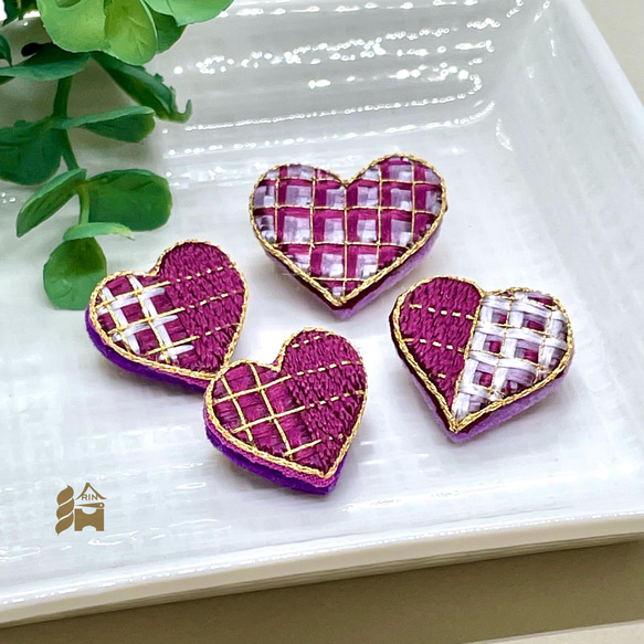 ゆうゆう　ハンドメイド刺繍ブローチ ハンドメイド 刺繍ブローチの通販 by みん's shop｜ラクマ