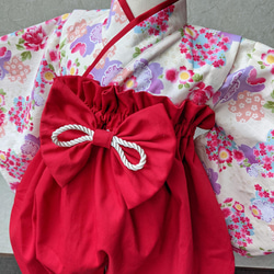 ベビー袴　牡丹桜✕濃赤　 2枚目の画像