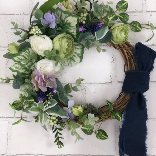 緑がいっぱい☆春のラナンキュラスリース!! アートフラワー Rion の  