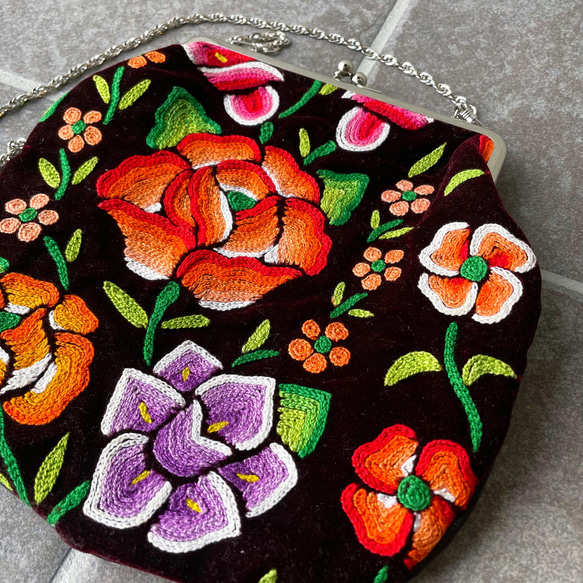 Oaxaca Huipil × Leather Bag #1／メキシコ刺繍 ウィピル がま口バッグ ポシェット 2枚目の画像