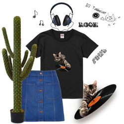 ヘッドフォンが世界で１番に似合うTシャツ。DJが休日にレコードショップへ行く時の猫DJ Tシャツ。 2枚目の画像