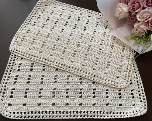 手編みのランチョンマット2枚組① 1,500円 ランチョンマット rika