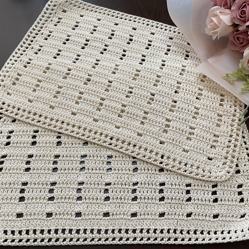 手編みのランチョンマット2枚組① 1,500円 ランチョンマット rika