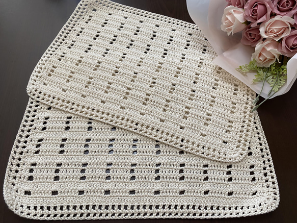 手編みのランチョンマット2枚組① 1,500円 ランチョンマット rika