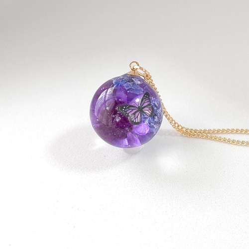 M278 レジン　ネックレス　暖色系フラワーアレンジ　球体2.6cm M278 レジン ネックレス 暖色系フラワーアレンジ 球体2.6cm
