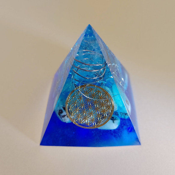 ～深海（青いピラミッド）～オルゴナイト 2枚目の画像
