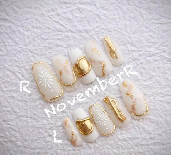 J513 オーダーネイルチップ