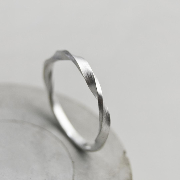 つや消し シルバーツイストリング 2.0mm幅 マット｜SILVER RING｜680 1枚目の画像