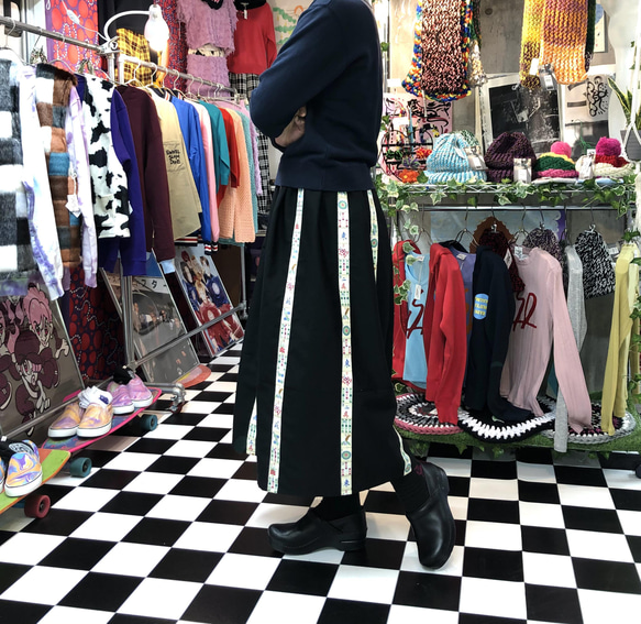 麻雀×ブラック　ミックスフレアロングスカート 5枚目の画像