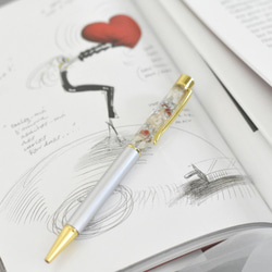Flower Crystal Pen【ハーバリウムボールペン】 1枚目の画像
