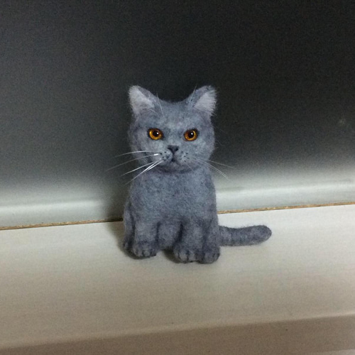 羊毛フェルト猫　ブローチ　ブリティッシュショートヘア 羊毛フェルト猫 ブローチ リアル可愛いブリティッシュショートヘアー