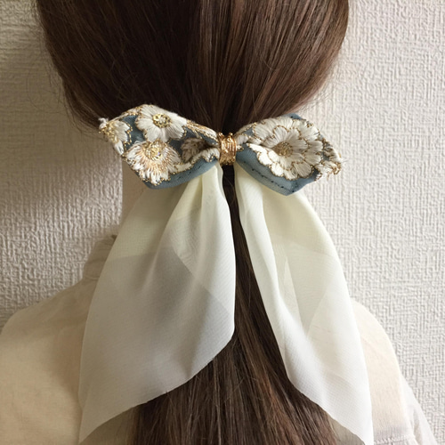 ♡インド刺繍リボン　ポニーフック　ヘアカフ　アイボリーふんわりレース♡ インド刺繍リボン ポニーフック ポニーフック・ヘアカフス