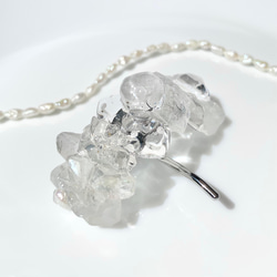 【再販】ice crystal ポニーフック/水晶・淡水パール/金具 シルバーカラー/夏の誕生石2024〈受注制作〉 6枚目の画像