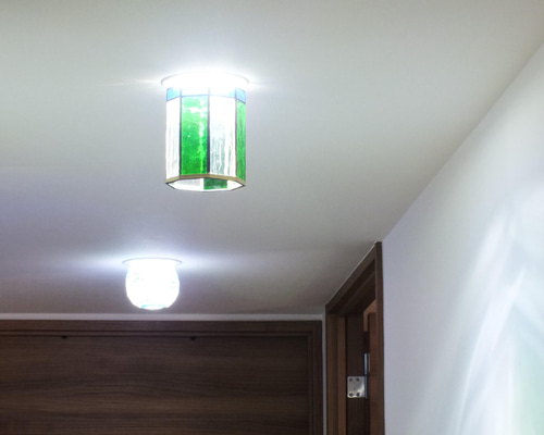 ステンドグラスのダウンライト f462b2c20db7ba69790b1c932854b3