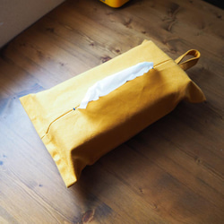 【受注製作】帆布で作ったシンプルな箱ティッシュケース（マスタード） 1枚目の画像