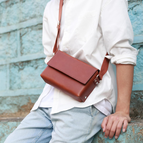 新商品キャンペーン中！フラットショルダーバッグ 軽量 メンズ 男性 父