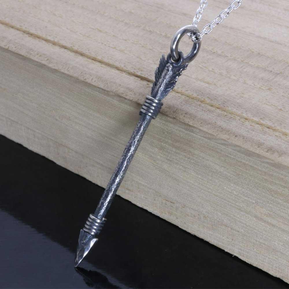 ネックレス メンズ : 生 弓矢 ペンダント SIZE:M 燻し仕上げ 矢 弓 矢尻 アロー シンプル ブランド