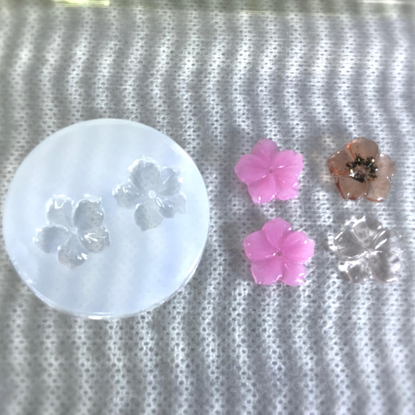 春 桜 シリコン モールド ハンドメイド 作品 かわいい 花 レジン ねんど 型 6枚目の画像