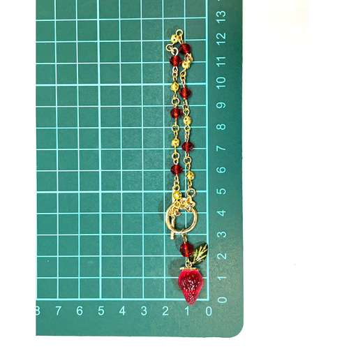 小粒完熟いちごブレスレット ブレスレット Berry_Berry_fa 通販